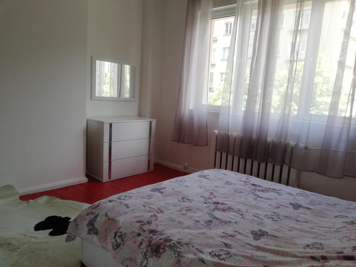 Top Center Cozy And Spacious Apartment Sofia Extérieur photo
